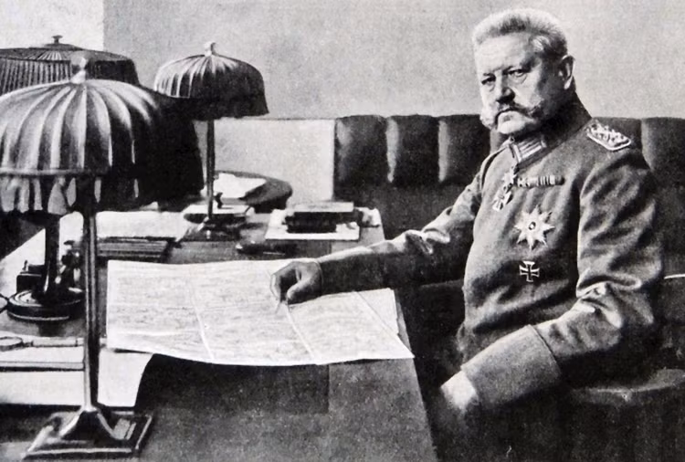 Chiến thắng này mở đường cho danh tiếng của Hindenburg. Ông sau đó trở thành Tổng thống Đức, góp phần đưa Hitler lên nắm quyền. Ảnh: britannica.com.