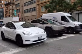 Tesla chuẩn bị ra mắt dịch vụ taxi không người lái Cybercab tại Mỹ
