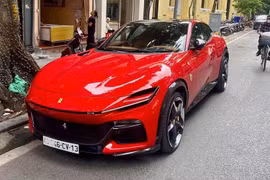 Siêu SUV Ferrari Purosangue đầu tiên lăn bánh tại Hà Nội, khoảng 40 tỷ đồng