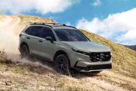 Toyota vô tình giúp Honda CR-V sắp trở thành "vua doanh số" tại Mỹ