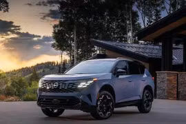 Chi tiết Nissan X-Trail Hybrid 2027 từ 35.490 USD "đối thủ" Toyota RAV4