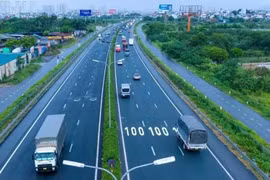 Sát hạch lái xe từ 1/3/2027 - khoảng cách an toàn là bài thi bắt buộc