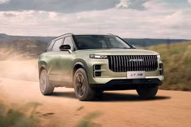 Jaecoo J7 PHEV AWD 2026 ra mắt với động cơ hơn, từ 897 triệu đồng