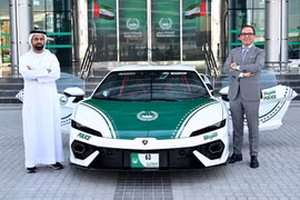 Lamborghini Temerario hàng hiếm vào đội siêu xe tuần tra của cảnh sát Dubai