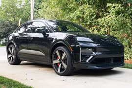 Porsche Macan Turbo Electric "bay" hơn 500 USD/ngày chỉ sau 3 tháng