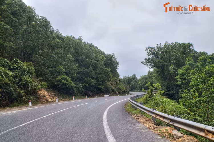 Lặng người trước bí mật lịch sử của đèo Phước Tượng ở Huế - Hình 11 Lang nguoi truoc bi mat lich su cua deo Phuoc Tuong o Hue-Hinh-11
