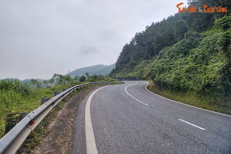 Lặng người trước bí mật lịch sử của đèo Phước Tượng ở Huế - Hình 6 Lang nguoi truoc bi mat lich su cua deo Phuoc Tuong o Hue-Hinh-6
