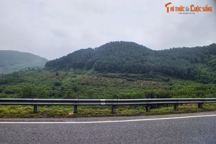 Lặng người trước bí mật lịch sử của đèo Phước Tượng ở Huế - Hình 5 Lang nguoi truoc bi mat lich su cua deo Phuoc Tuong o Hue-Hinh-5