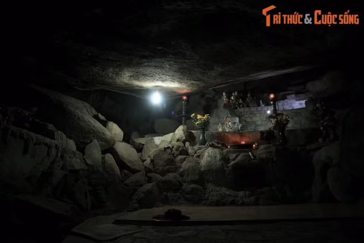Sự lạ khó tin ở Thiên Sanh Thạch tự trứ danh Bình Định - Hình 10 Su la kho tin o Thien Sanh Thach tu tru danh Binh Dinh-Hinh-10