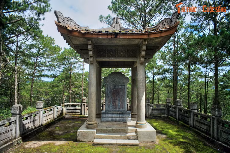 Loạt địa điểm mang dấu ấn hoàng hậu Nam Phương ở Đà Lạt - Hình 12 Loat dia diem mang dau an hoang hau Nam Phuong o Da Lat-Hinh-12