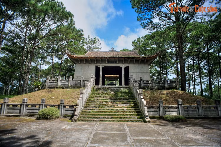 Loạt địa điểm mang dấu ấn hoàng hậu Nam Phương ở Đà Lạt - Hình 9 Loat dia diem mang dau an hoang hau Nam Phuong o Da Lat-Hinh-9