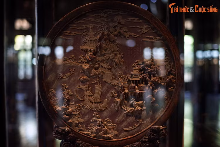Ngam co vat quy cua vua Minh Mang duoc de cu Bao vat QG-Hinh-3