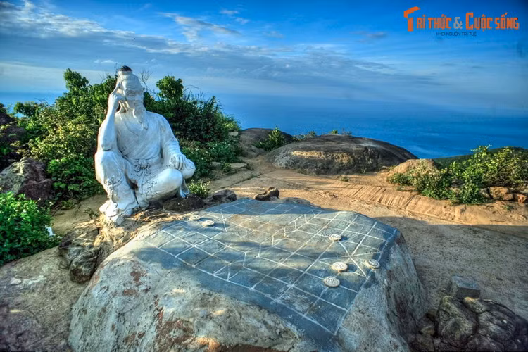 Top 10 dia diem phai ghe tham o “thanh pho dang song nhat Viet Nam