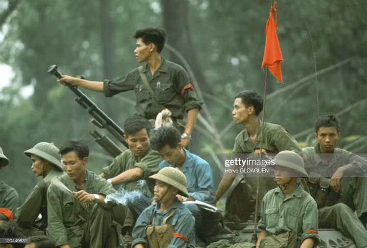 Ngày giải phóng Sài Gòn 30/4/1975 qua ống kính phóng viên Pháp - Hình 6 Ngay giai phong Sai Gon 30/4/1975 qua ong kinh phong vien Phap-Hinh-6
