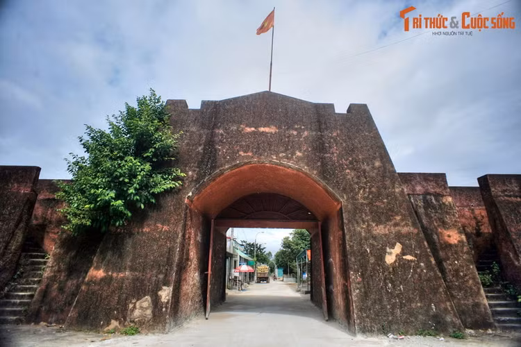 Loat di tich lich su hap dan, phai ghe tham o tinh Dien Bien