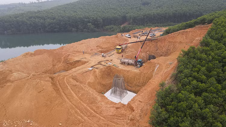 Ha Tinh chuyen doi gan 22ha rung de phuc vu du an duong day 500kV-Hinh-2