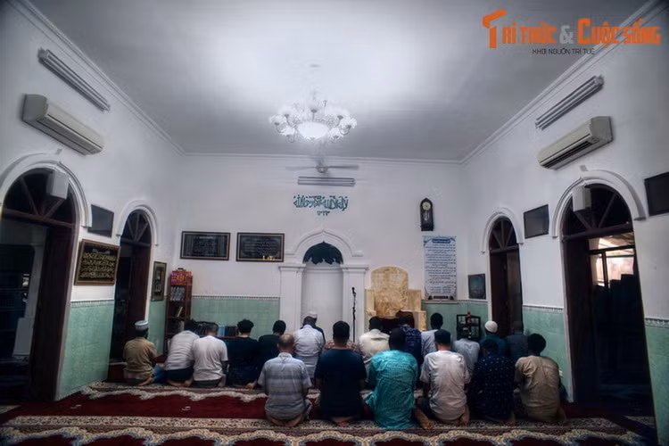 Ba công trình nổi bật của ba tôn giáo lớn ở Hà Nội - Hình 11 Ba cong trinh noi bat cua ba ton giao lon o Ha Noi-Hinh-11
