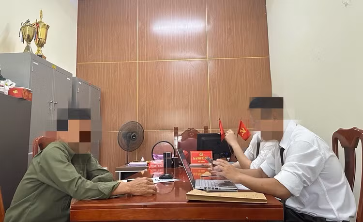 Bị phạt 7,5 triệu vì livestream báo chốt kiểm tra nồng độ cồn Bi phat 7,5 trieu vi livestream bao chot kiem tra nong do con