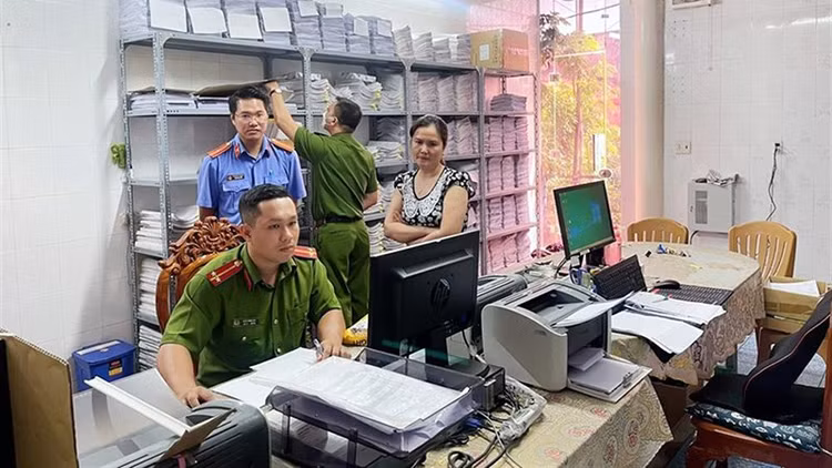 Truc loi quy BHXH: De xuat thanh tra BHYT co so tu nhan