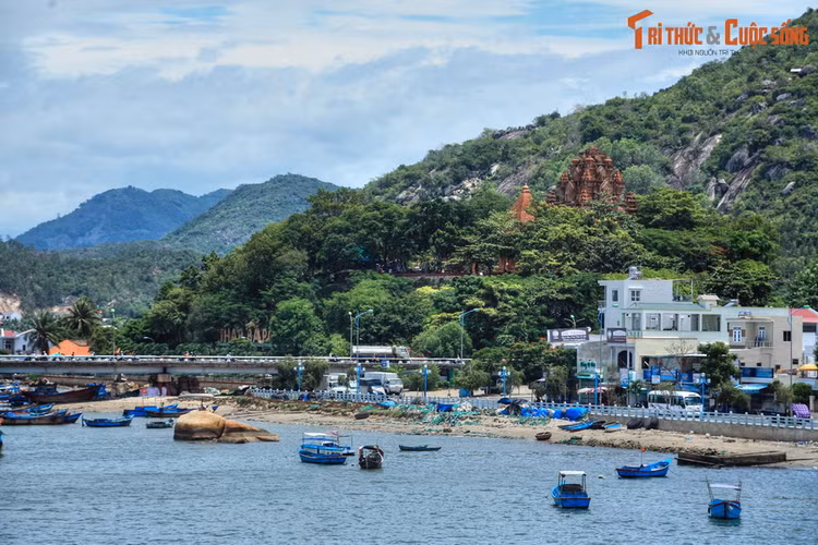 Chiem nguong toa thap Cham vua tro thanh di tich quoc gia dac biet-Hinh-2