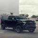 Chevrolet Silverado 2500HD Z71 phong cách "hiệp sĩ bóng đêm" với mâm Vossen