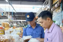 Tạm ngưng quy định mới, tiếp tục Nghị định 15/2018 về an toàn thực phẩm