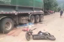 Bốn cháu nhỏ thương vong sau va chạm với xe đầu kéo
