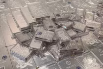 Giá bạc có thể chạm 100 USD trong thập kỷ tới giữa biến động thị trường