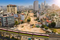 Thị trường căn hộ dọc Vành đai 2.5 sôi động nhờ tiến độ hạ tầng
