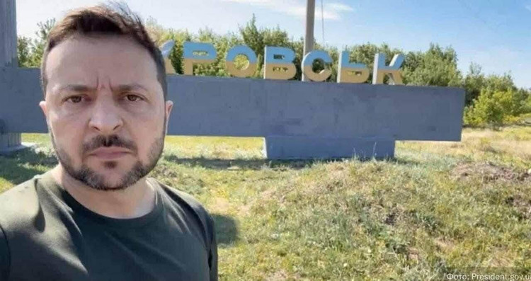 Segundo a mídia ucraniana, apesar dos apelos, inclusive do comando das Forças Armadas da Ucrânia, não haverá retirada de Pokrovsk. O especialista ucraniano Sergei 12.jpg