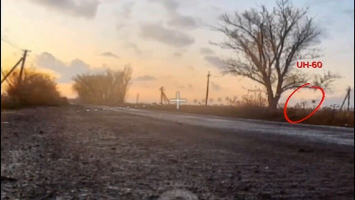 ໜັງສືພິມ Kyiv Post ຂອງຢູເຄຣນກ່າວວ່າ ວຽກງານຂອງກອງກຳລັງພິເສດແມ່ນຮັກສາຄວາມໝັ້ນຄົງຂອງແຖວໜ້າ ແລະຟື້ນຟູສາຍການສະໜອງທີ່ສຳຄັນທີ່ຖືກຕັດຂາດ ຈາກການລ່ວງໜ້າຂອງ RFAF ຢູ່ເມືອງ Pokrovsk, ຢືນຢັນຂໍ້ມູນເບື້ອງຕົ້ນທີ່ອົງການຂ່າວ Reuters ຂອງອັງກິດ ເຜີຍແຜ່ໃນວັນທີ 31 ຕຸລານີ້ ກ່ຽວກັບການລົງຈອດຂອງກຳລັງພິເສດຢູເຄຣນໃນເມືອງດັ່ງກ່າວ. 13-994.jpg