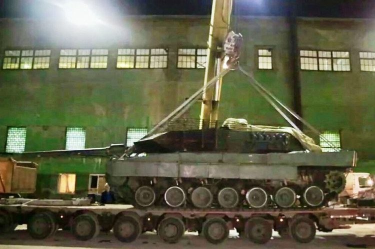 AFU armored vehicles have long become “rare,” Russian military expert Vladislav Shurygin writes on Svpressa.ru. “The Russian Armed Forces (RFAF) destroyed a large number of AFU tanks and armored vehicles, and they were also left on the battlefield by the Ukrainian army, sometimes in a completely intact condition. 5.jpg