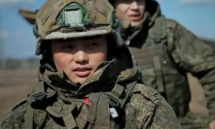 ປະເຊີນຫນ້າກັບການໂຈມຕີແບບຍືນຍົງ, ສຸດທ້າຍກໍາລັງປ້ອງກັນຂອງອູແກຣນບໍ່ສາມາດຕ້ານການໂຈມຕີຂອງກອງພົນທີ 94 ແລະຕ້ອງຖອນຕົວອອກຈາກເຂດ Plekhovo. ຄວນສັງເກດວ່າກອງພົນທີ 94 ຍັງຍອມຮັບວ່າມັນບໍ່ໄດ້ທໍາລາຍກອງທັບອູແກຣນໃນ Plekhovo ຢ່າງສົມບູນ. 16.jpg