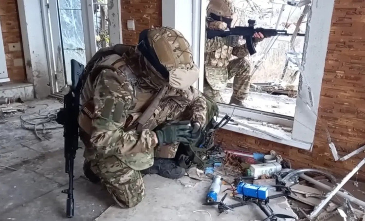 Informace o tom, že RFAF převzaly plnou kontrolu nad strategickým městem Rodinske, zůstávají nepotvrzené, ačkoli tuto možnost nelze vyloučit vzhledem k vývoji událostí na frontě. Platí to zejména proto, že ruské jednotky postupují od Pokrovska na sever a severozápad. 8.jpg