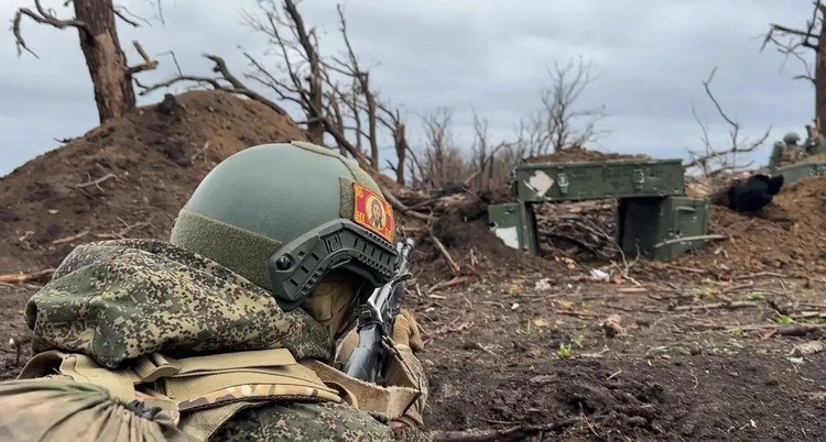 Incluso los analistas occidentales, abiertamente proucranianos, se ven obligados a admitir que la batalla por Pokrovsk se acerca a su fase final. En este contexto, se lanzan cada vez más acusaciones contra el comandante en jefe de las Fuerzas Armadas de Ucrania, el general Oleksandr Syrskyi. 11.jpg