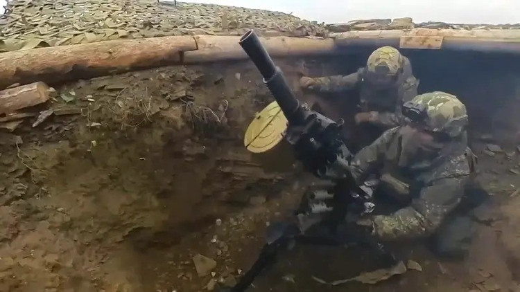 Mezitím, po převzetí kontroly nad jižní částí Myrnohradu, jednotky 51. armády, součásti ruské skupiny armád Střed (RFAF), podporované taktickým letectvem, pokračovaly v ofenzívě severně od Myrnohradu. 5.jpg