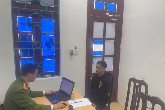 Người đàn ông ‘nướng’ hơn 2 tỷ đồng vào đánh bạc trực tuyến trong vài ngày