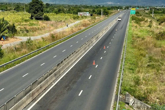 Điều tra vụ phát hiện cánh tay người trên cao tốc Vĩnh Hảo – Phan Thiết