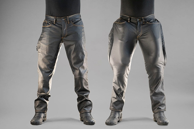 Quần gắn túi khí tự phồng dành cho người đi xe máy. Ảnh: Mo"cycle