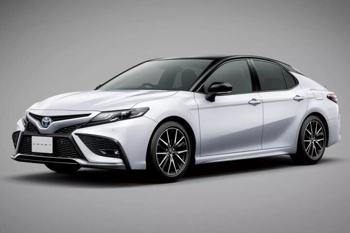 Camry là một trong những dòng sản phẩm lâu đời nhất của Toyota tại Nhật, cùng với những cái tên như Crown, Corolla, và Century.