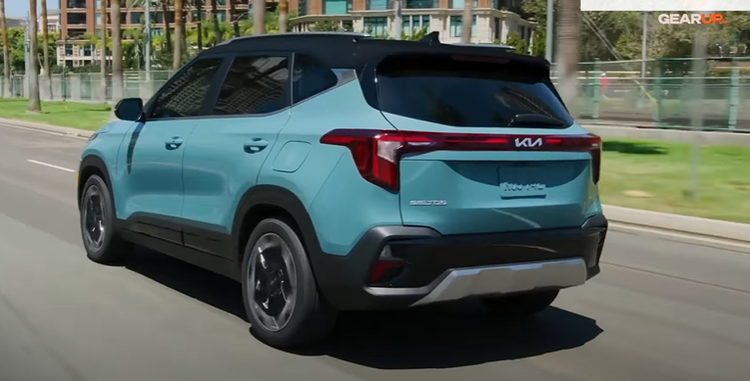 . Ngoài ra, SUV này còn có động cơ 1.6L tăng áp, công suất đến 195 mã lực (mạnh hơn trước khoảng 20 mã lực), đi cùng hộp số 8 cấp.