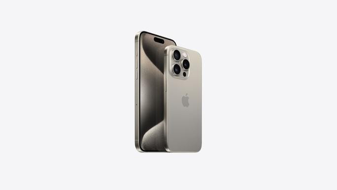 2 mẫu iPhone 15 Pro và Pro Max.