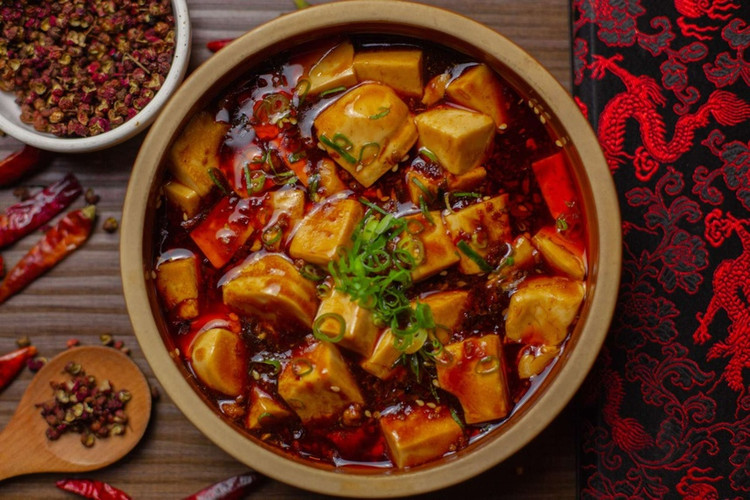 Với người Trung Quốc, ăn cay là một cách để chống chọi cái lạnh khắc nghiệt. Ảnh: Chilli Fagara.