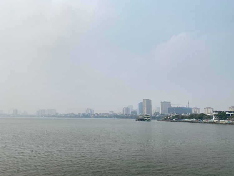 Miền Bắc hôm nay trời nắng, nhiệt độ cao nhất 30 độ.