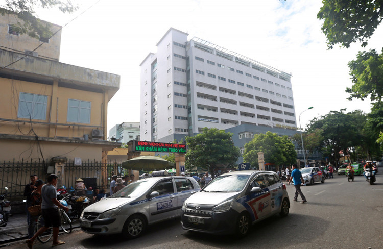 Hà Nội hiện có hơn 10.000 xe taxi đang hoạt động trên địa bàn. Ảnh: CAND.