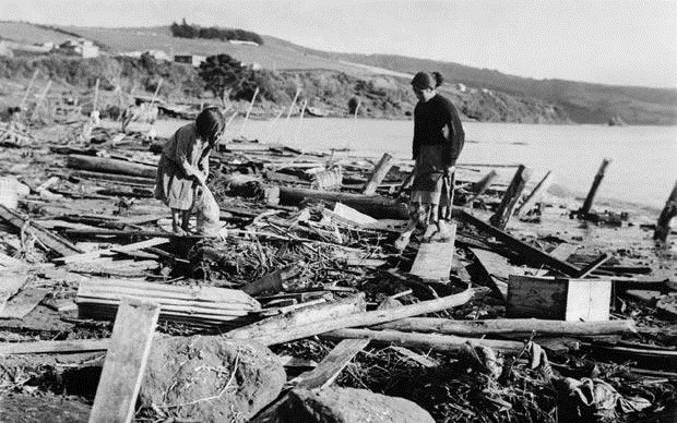 Đại thảm họa động đất Valdivia 1960 là trận động đất lớn Chile (Gran terremoto de Chile) ngày 22 tháng 5 là động đất mạnh nhất từng được ghi nhận. Các nghiên cứu khác nhau đã đặt nó ở mức 9,4 - 9,6 trên thang độ lớn. Nó xảy ra vào buổi chiều (19:11 GMT, 15:11 giờ địa phương) và kéo dài khoảng 10 phút - Ảnh:internet.