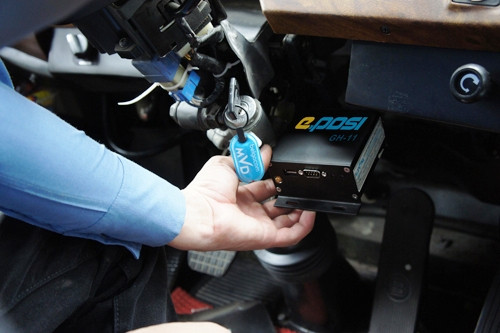 Thiết bị GSHT được lắp đặt trên xe ô tô. - Ảnh: internet.