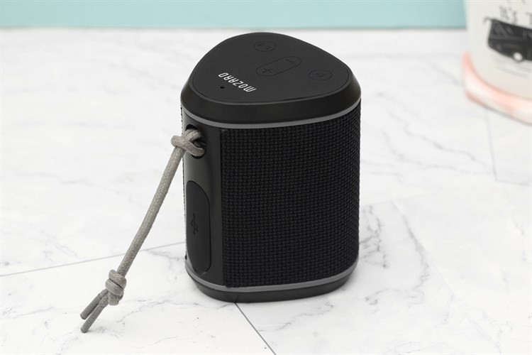 Loa Bluetooth Mozard Y550 Plus giá 385.000 đồng.