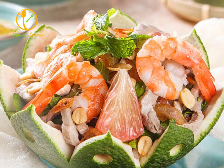 Món gỏi bưởi tôm thịt. Ảnh: ẩm thực 10 phút