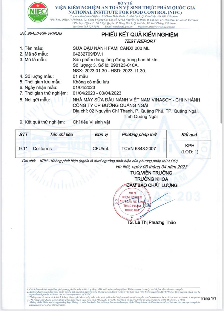 Kết quả kiểm định của Viện Kiểm nghiệm an toàn vệ sinh thực phẩm quốc gia. - Ảnh: Anh Tuấn/TTXVN)
